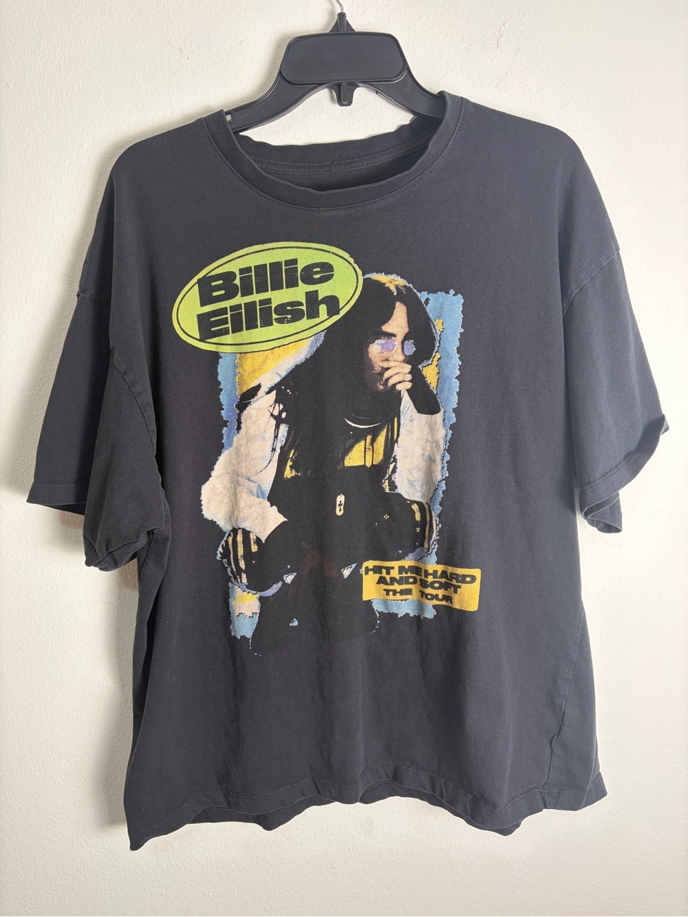 Billie Eilish “Hit Me Hard and Soft” Tour Tee Size L